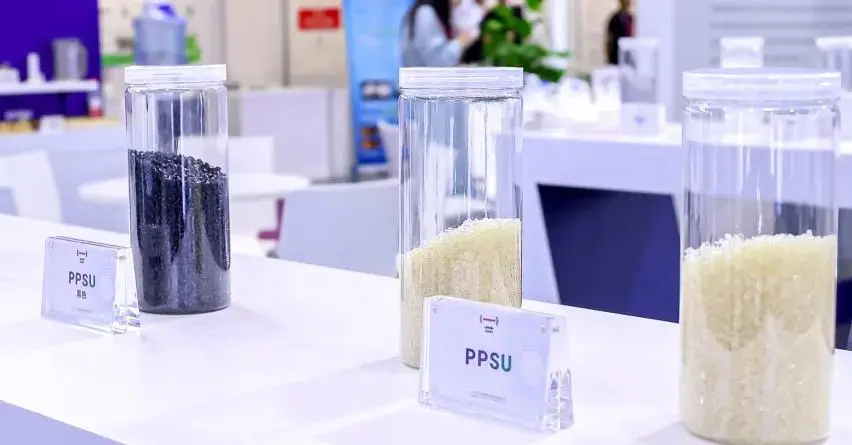 Avsløring av materialet til brannmannshjelm visirer: Den eksepsjonelle ytelsen og applikasjonene til PPSU og PSU